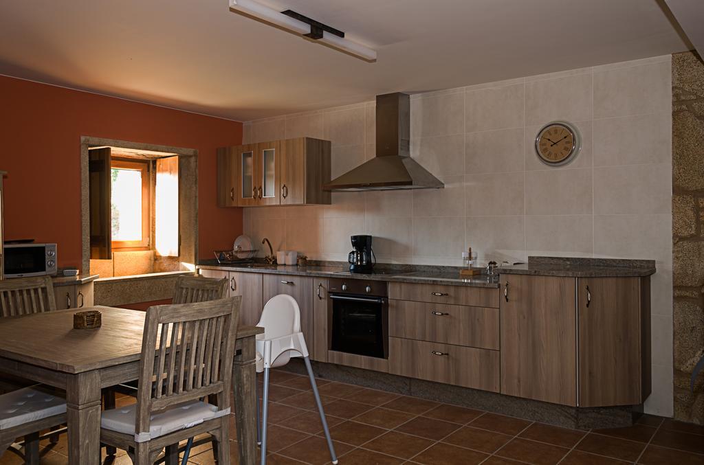 Casa Do Ghabino Guest House Santa Comba Room photo